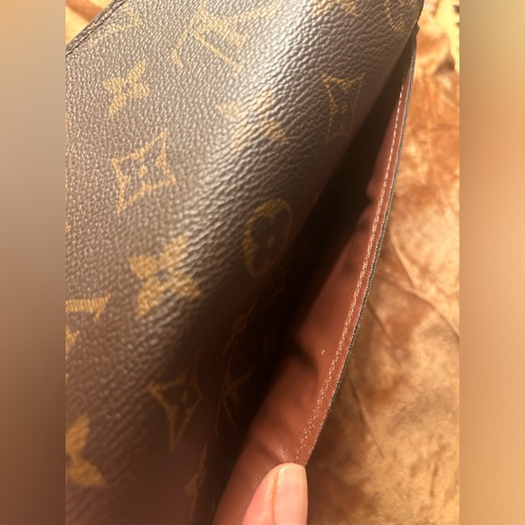Authentic Louis Vuitton Portefeuille Sarah Wallet - Picture 14 of 17